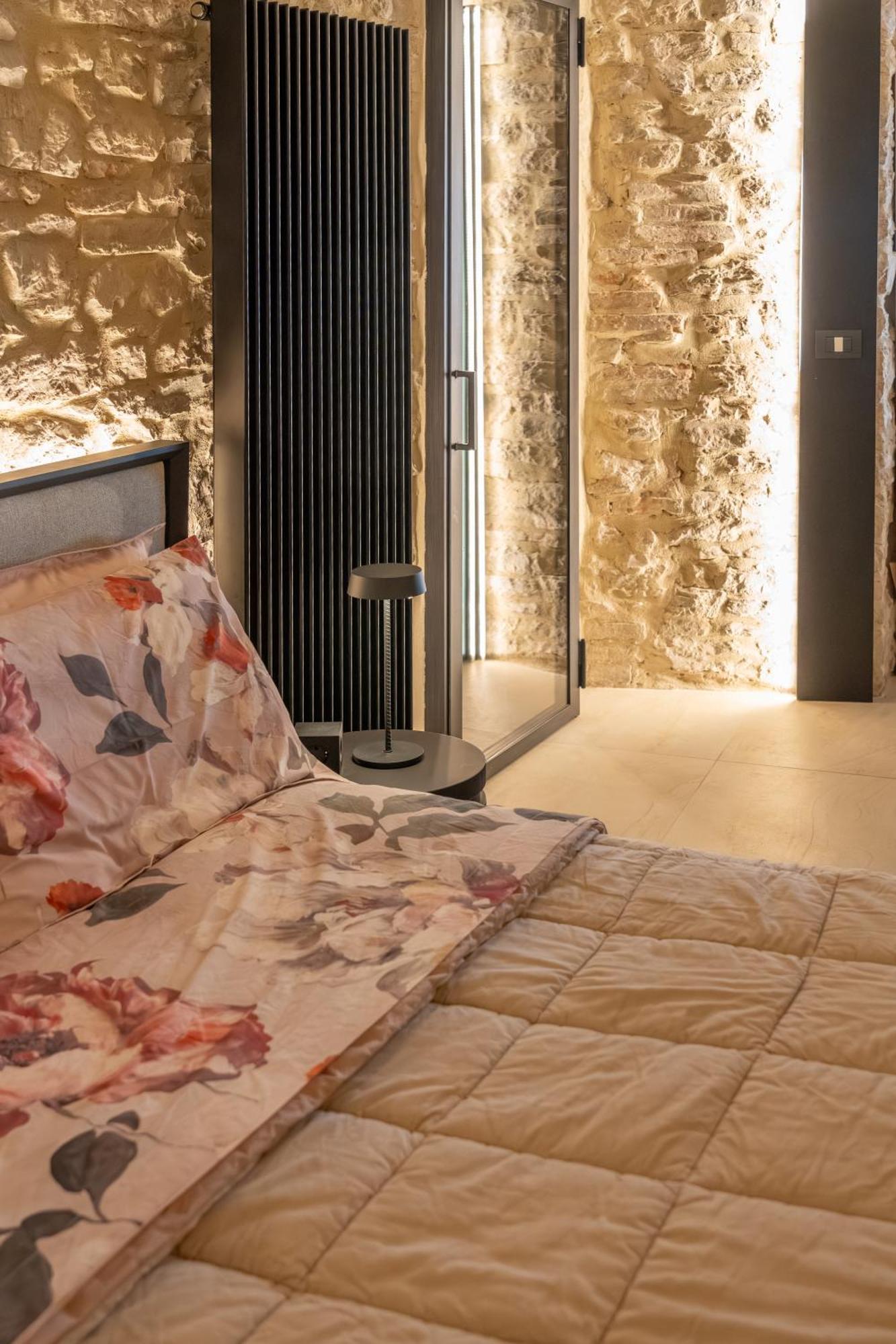 Forma Your Boutique Suite Corciano Exterior photo