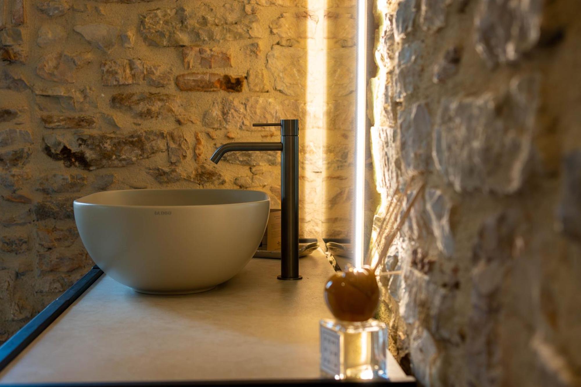 Forma Your Boutique Suite Corciano Exterior photo