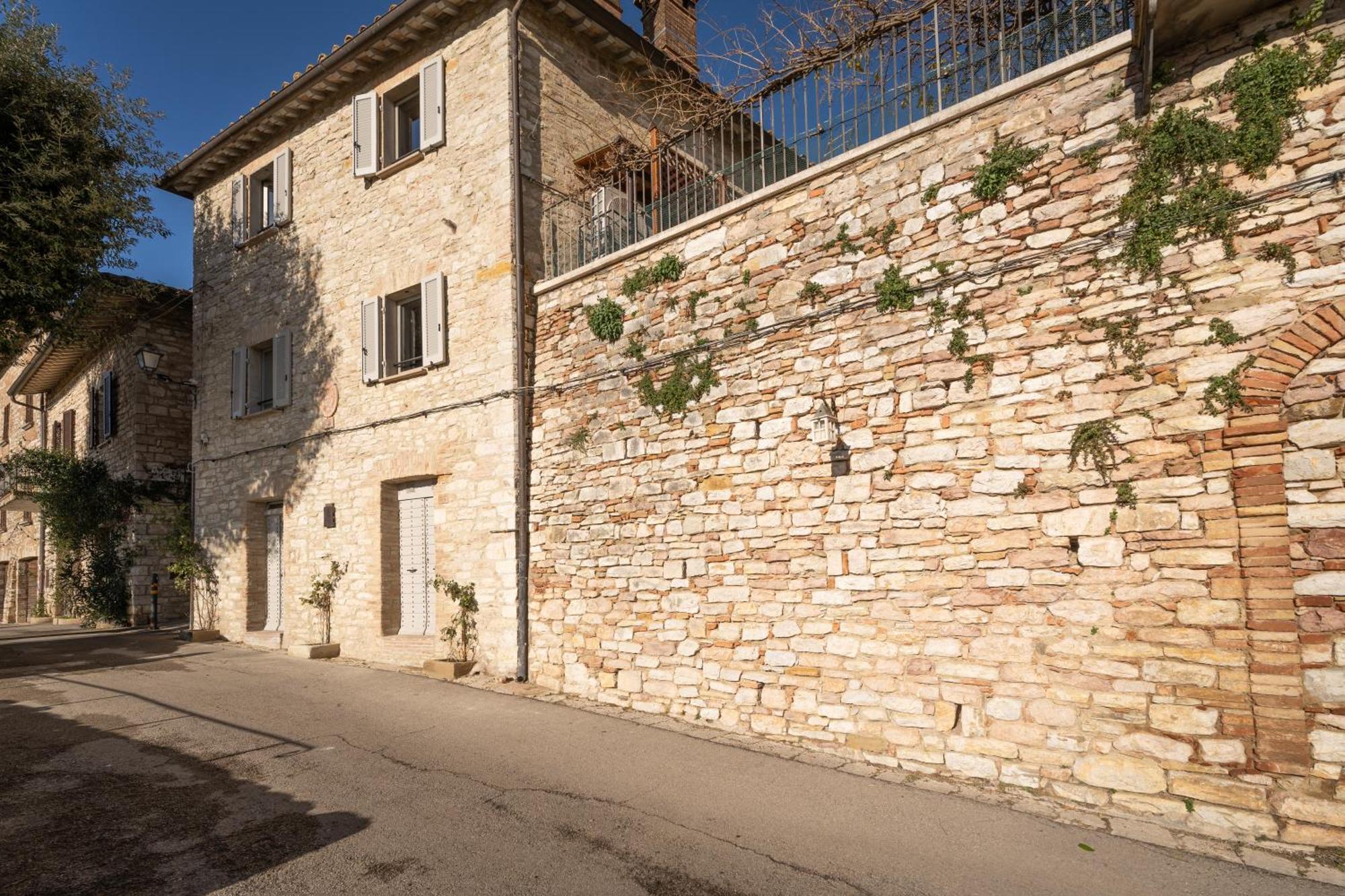 Forma Your Boutique Suite Corciano Exterior photo